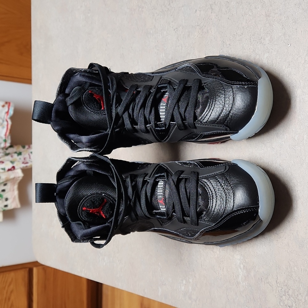 NIKE Air Jordan Jumpman Two Trey DO1925-003